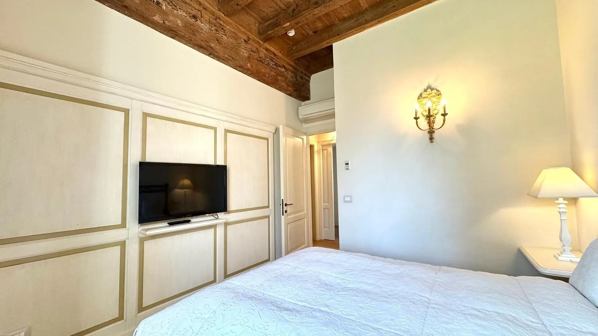 شقة Loft Abbazia سان مارتينو ديلا باتاجليا إيطاليا
